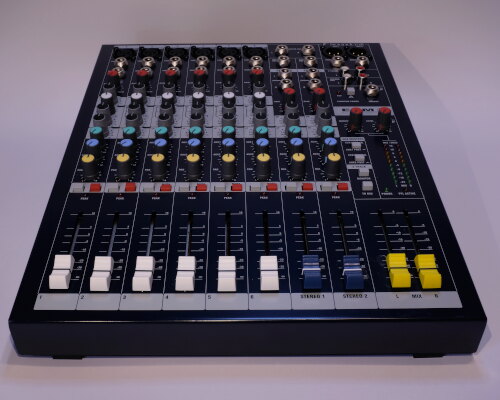 Soundcraft EPM6 analog mixer